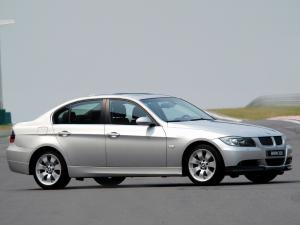 BMW 325i Sedan